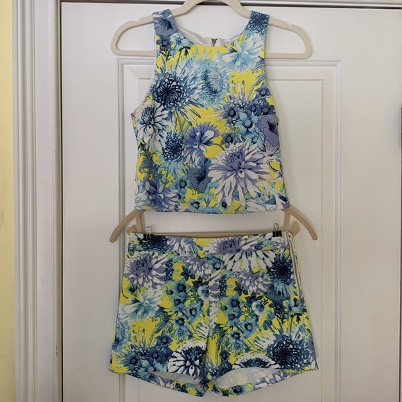 Lucy Paris 2 piece matching set - Picture 2 of 10